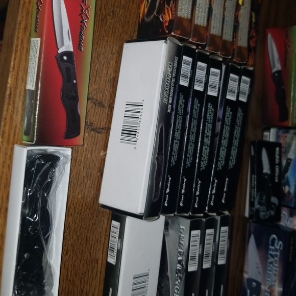 Collectable items - Picture 2 of 4